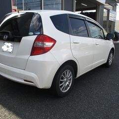 ワンオーナー車　H24年式 ホンダ　フィット　GF6　車検あり　ナビ、ETC付の画像