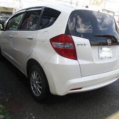 ワンオーナー車　H24年式 ホンダ　フィット　GF6　車検あり　ナビ、ETC付の画像