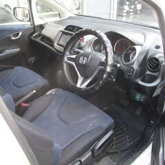 ワンオーナー車　H24年式 ホンダ　フィット　GF6　車検あり　ナビ、ETC付の画像