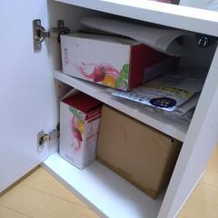 オシャレな収納棚　白　西洋風　北欧風の画像