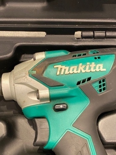 【中古】makita 充電式インパクトドライバ MTD001DSX