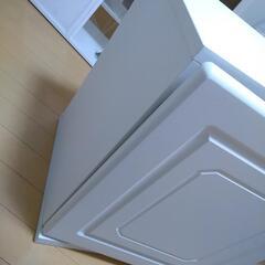 オシャレな収納棚　白　西洋風　北欧風の画像