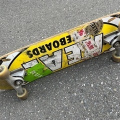 スケボー　メーカー→リアル