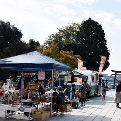 あおぞらふれあい市（毎月第１日曜日、神社の境内で開催）