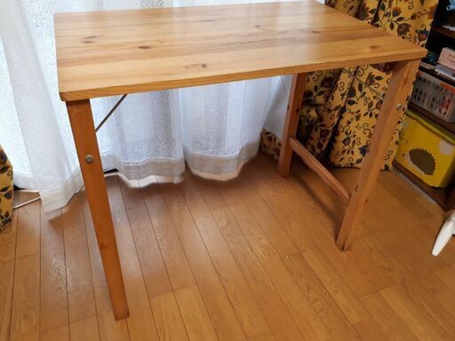 無印良品　パイン材テーブル