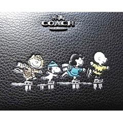 コーチ×ピーナッツ スヌーピーアイススケートジップアラウンドウォレット ブラックの画像