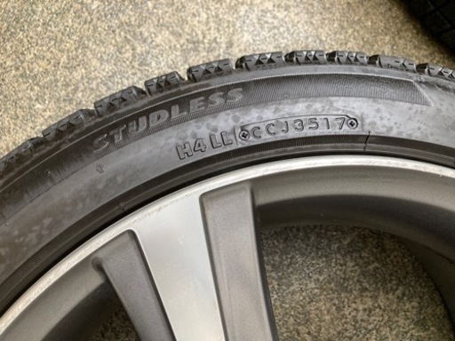 スタッドレスタイヤ235/40R18ブリヂストン ブリザックVRX2 ボルボ純正ホイール 4本 取りに来て下さる方に