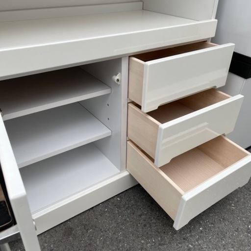 《売約済》食器棚　キッチンボード　カップボード　レンジボード　キッチン収納　大容量　検　ニトリ　NITORI  アルミナ2 WH アルミナ　白　エナメル　モイス　スライド