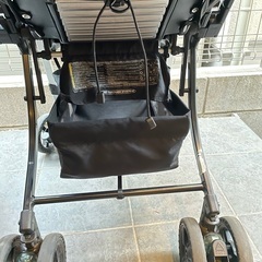 コンビニ　ベビーカー　ティアグラッセの画像