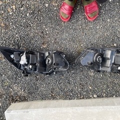 フリード　GB8 左右ヘッドライトの画像