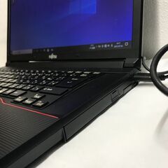 Win11 快速PC ノートパソコン FUJITSU A574 P306の画像