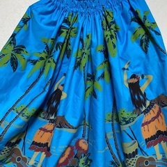 フラダンス　パウスカート　ハワイ　フラガール　ブルー　ダイヤモンドヘッド　未使用　新品の画像