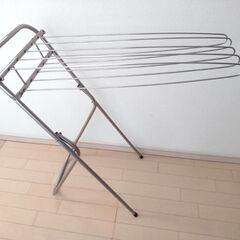 ステンレス製 室内物干し バスタオルハンガー ペリカン君