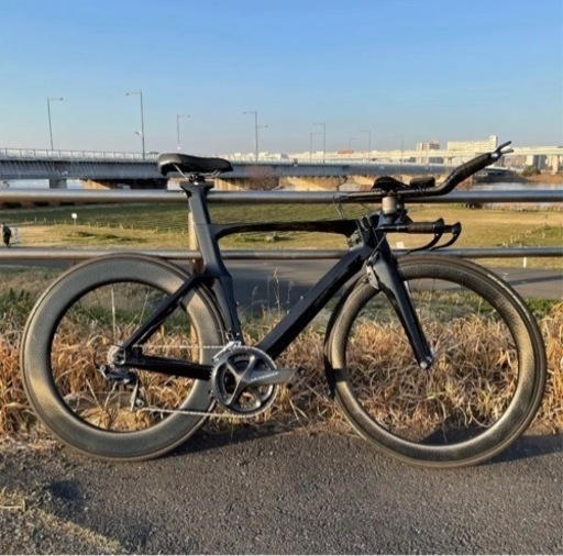 フルカーボン TTバイク ディープホイール付き