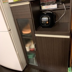 引き取りの方決定‼︎食器、炊飯器棚⭐︎