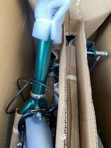 新品　折りたたみ自転車