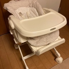 [値下げしました]コンビ　ハイローチェア(手動)
