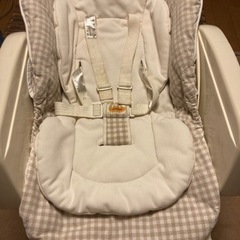 [値下げしました]コンビ　ハイローチェア(手動)の画像