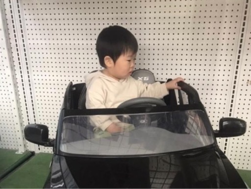 BMW 子供用電動自動車　BMW-X5 AVIGO正規ライセンス