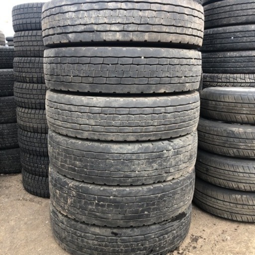 225/80R17.5 2018年製　4トン車