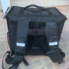 UberEATS リュックの画像