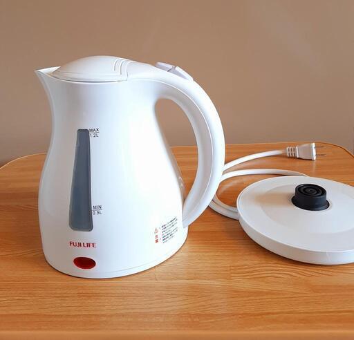電気ケトル　ほぼ新品