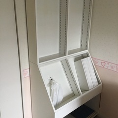 DVDラック　本棚