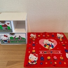 昭和レトロ　キティちゃん　小物入れとハンカチ