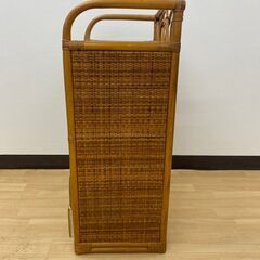 【レガストック川崎本店】籐キャビネット