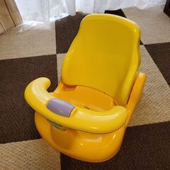 アップリカ　ベビーバスチェアの画像