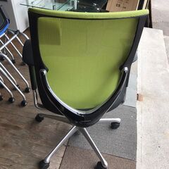 ゼファー オフィスチェアーの画像