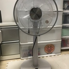 ●美品● 山善/YAMAZEN DCリビング扇風機　YHX-KD302