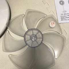 ●美品● 山善/YAMAZEN DCリビング扇風機　YHX-KD302の画像