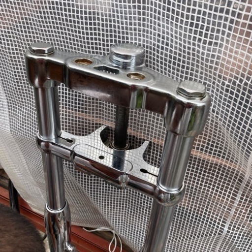 オートバイ　フロントフォーク