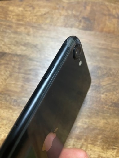 iPhoneSE 第2世代 64GB 値下げしました。