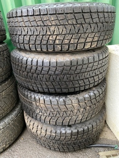 スタッドレスタイヤ