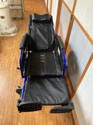 リクライニング車椅子