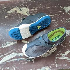 美品　PLAE CAM LUNAR GRAY　レザー男の子キッズ...