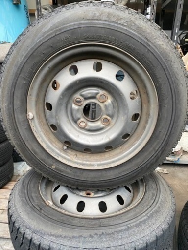 スタッドレスタイヤ4本