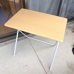 ✩折りたたみテーブル✩の画像