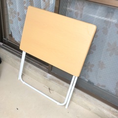 ✩折りたたみテーブル✩の画像