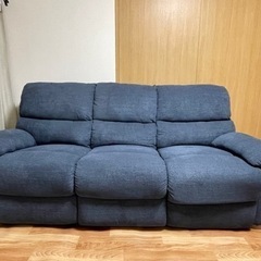5月22日まで[値下げ]3人掛け手動リクライニングソファ