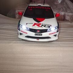 タミヤのプロ製作ボディー付きラジコンカー