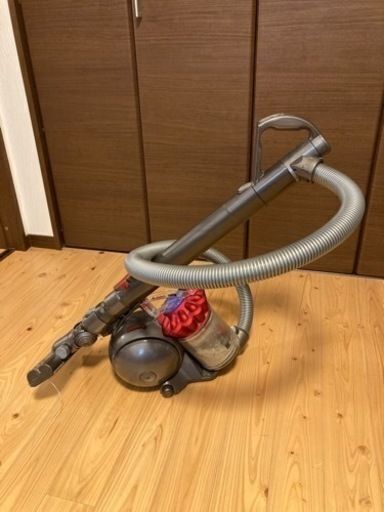 新品 REGZA液晶テレビ ※ダイソン掃除機付き