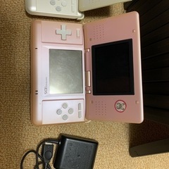 任天堂　DS 二台  ソフト18本付きの画像