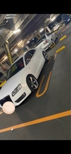 車　アウディー