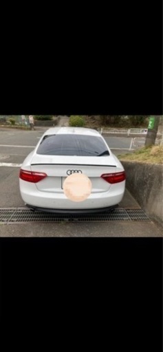 車　アウディー