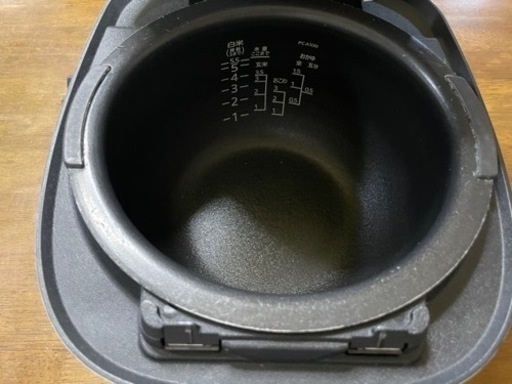 【美品】タイガー　圧力IH炊飯ジャー　JPC-A101