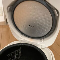 炊飯器の画像
