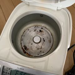 炊飯器の画像